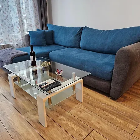 Lejlighed Brand New With Free Parking Near Center *